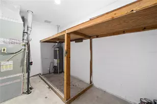 9310 NW 10th Pl, Gainesville, FL 32606 - Photo 46