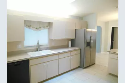 17746 SE 99th Avenue, Summerfield, FL 34491 - Photo 4