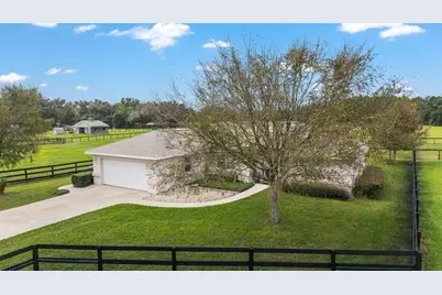 19630 SE 15th Place, Morriston, FL 32668 - Photo 8