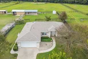 19630 SE 15th Pl, Morriston, FL 32668 - Photo 10