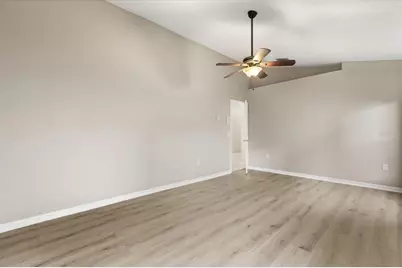 4105 Mendenwood Lane, Orlando, FL 32826 - Photo 8