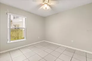 4105 Mendenwood Ln, Orlando, FL 32826 - Photo 18