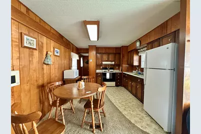 37925 Date Palm Drive, Zephyrhills, FL 33542 - Photo 12