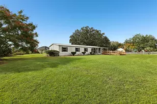 1832 Jones Dr, Leesburg, FL 34748 - Photo 2