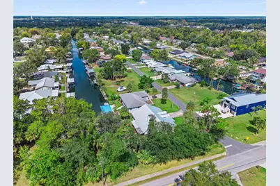 1432 SE 4th Avenue, Crystal River, FL 34429 - Photo 2