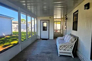 615 NE Cottage Park Ln, Leesburg, FL 34748 - Photo 4