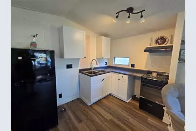 615 NE Cottage Park Lane, Leesburg, FL 34748 - Photo 10