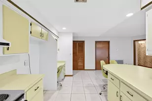 9835 Wedgewood Ln, Leesburg, FL 34788 - Photo 10