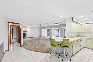 9835 Wedgewood Ln, Leesburg, FL 34788 - Photo 6