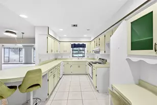 9835 Wedgewood Ln, Leesburg, FL 34788 - Photo 8