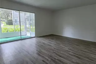 585 Fairways Cir, Ocala, FL 34472 - Photo 2