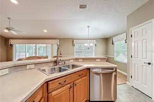 16946 SE 93rd Cuthbert Cir, The Villages, FL 32162 - Photo 24