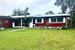 764 NE 13th St, Crystal River, FL 34428 - Photo 1