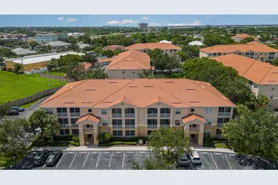 9025 Colby Drive #2120, Fort Myers, FL 33919 - Photo 2