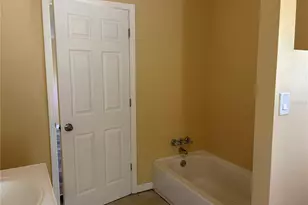 102 3rd St, Lady Lake, FL 32159 - Photo 14