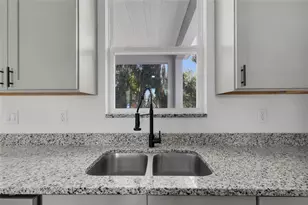 902 SW 2nd St, Ocala, FL 34471 - Photo 12