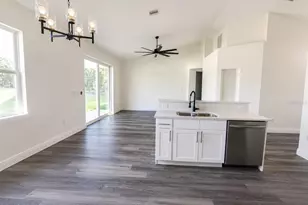 9483 SW 121st Terrace, Dunnellon, FL 34432 - Photo 4