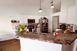 10085 Blackburn St, Spring Hill, FL 34608 - Photo 8