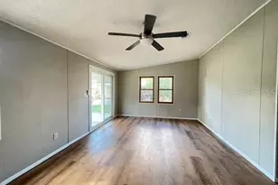 909 Orchid St, Lady Lake, FL 32159 - Photo 8