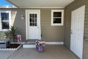 909 Orchid St, Lady Lake, FL 32159 - Photo 4