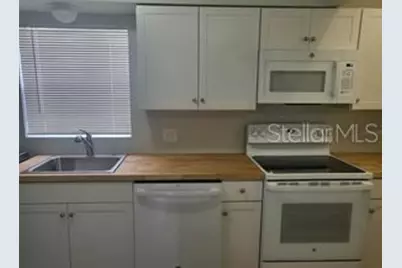 1100 E Caroline Street #115, Tavares, FL 32778 - Photo 6