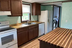 18057 SE 20th Pl, Silver Springs, FL 34488 - Photo 6