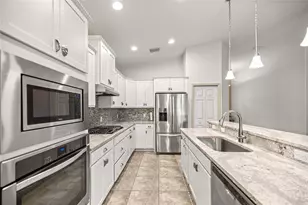 2383 N Brentwood Cir, Lecanto, FL 34461 - Photo 10