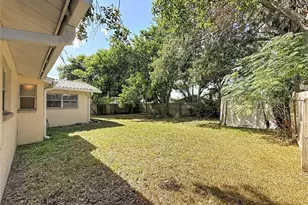 2100 58th St N, Saint Petersburg, FL 33710 - Photo 36