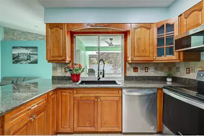 238 SW Grove Avenue, Port Saint Lucie, FL 34983 - Photo 12