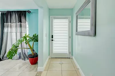 238 SW Grove Avenue, Port Saint Lucie, FL 34983 - Photo 4