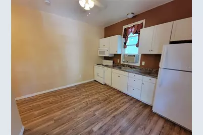 965 NE 2nd Street #4, Ocala, FL 34470 - Photo 2