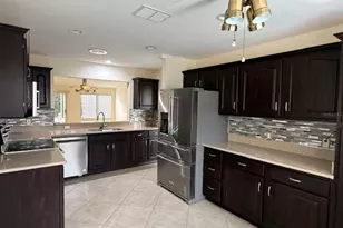 1916 Iglesia St, Lady Lake, FL 32159 - Photo 6