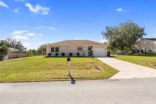 18 Oak Ct, Ocala, FL 34472 - Photo 2