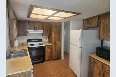 9075 SW 104th Lane, Ocala, FL 34481 - Photo 2