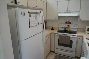 2415 NE 7th St, Ocala, FL 34470 - Photo 8