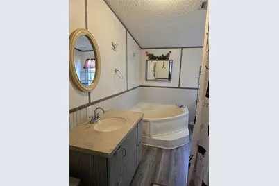 12667 SE 101st Court, Belleview, FL 34420 - Photo 10