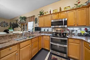 1010 Raining Meadows Ln, Orlando, FL 32824 - Photo 16