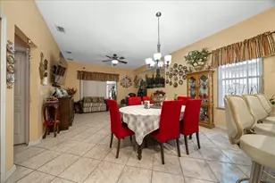 1010 Raining Meadows Ln, Orlando, FL 32824 - Photo 18