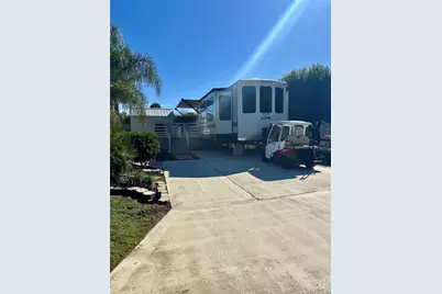 3259 NE 102nd Avenue Road, Silver Springs, FL 34488 - Photo 2