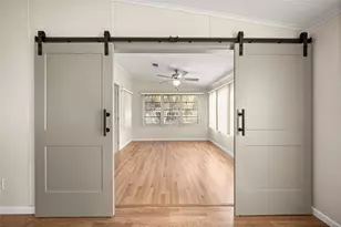 712 Devon Dr, Lady Lake, FL 32159 - Photo 6