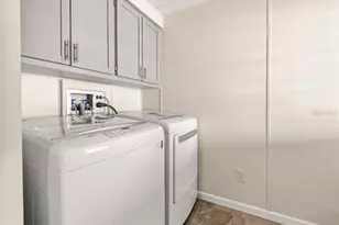 712 Devon Dr, Lady Lake, FL 32159 - Photo 22