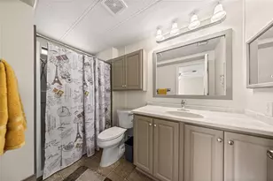 712 Devon Dr, Lady Lake, FL 32159 - Photo 16