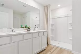 8432 Spring Hill Dr, Spring Hill, FL 34608 - Photo 14