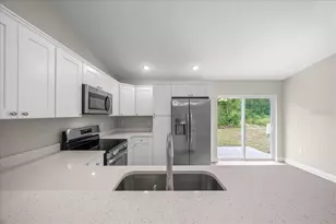 10338 SE 126th Ln, Belleview, FL 34420 - Photo 16