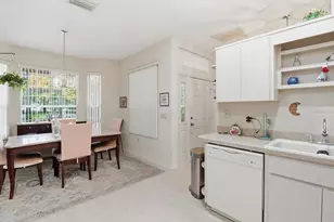 6812 E Queensbury Ln, Inverness, FL 34452 - Photo 8