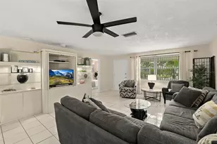 210 Lincoln Ave, New Smyrna Beach, FL 32169 - Photo 8