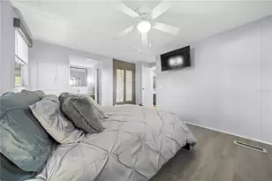 426 NW 5th Rd, Lake Panasoffkee, FL 33538 - Photo 14