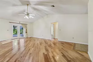 304 Brigadoon Cir, Leesburg, FL 34788 - Photo 12