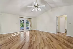 304 Brigadoon Cir, Leesburg, FL 34788 - Photo 10