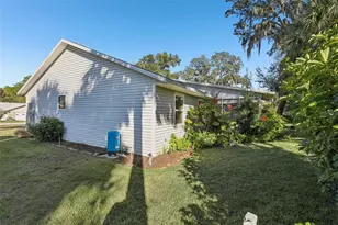 304 Brigadoon Cir, Leesburg, FL 34788 - Photo 34